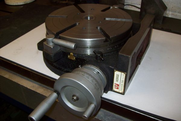 Homge 250mm HV rotary table - Image 3