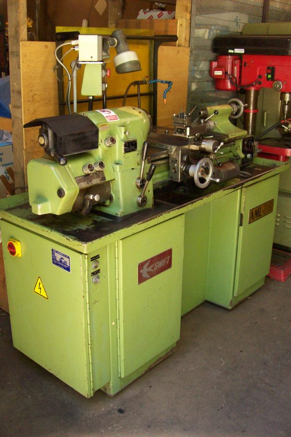 Swift AML-618 precision Toolroom lathe. - Image 3