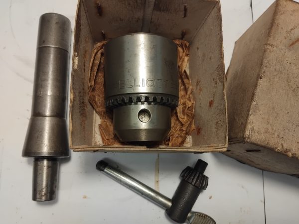 Elliott Precision drill chuck with R8 arbour - Image 2