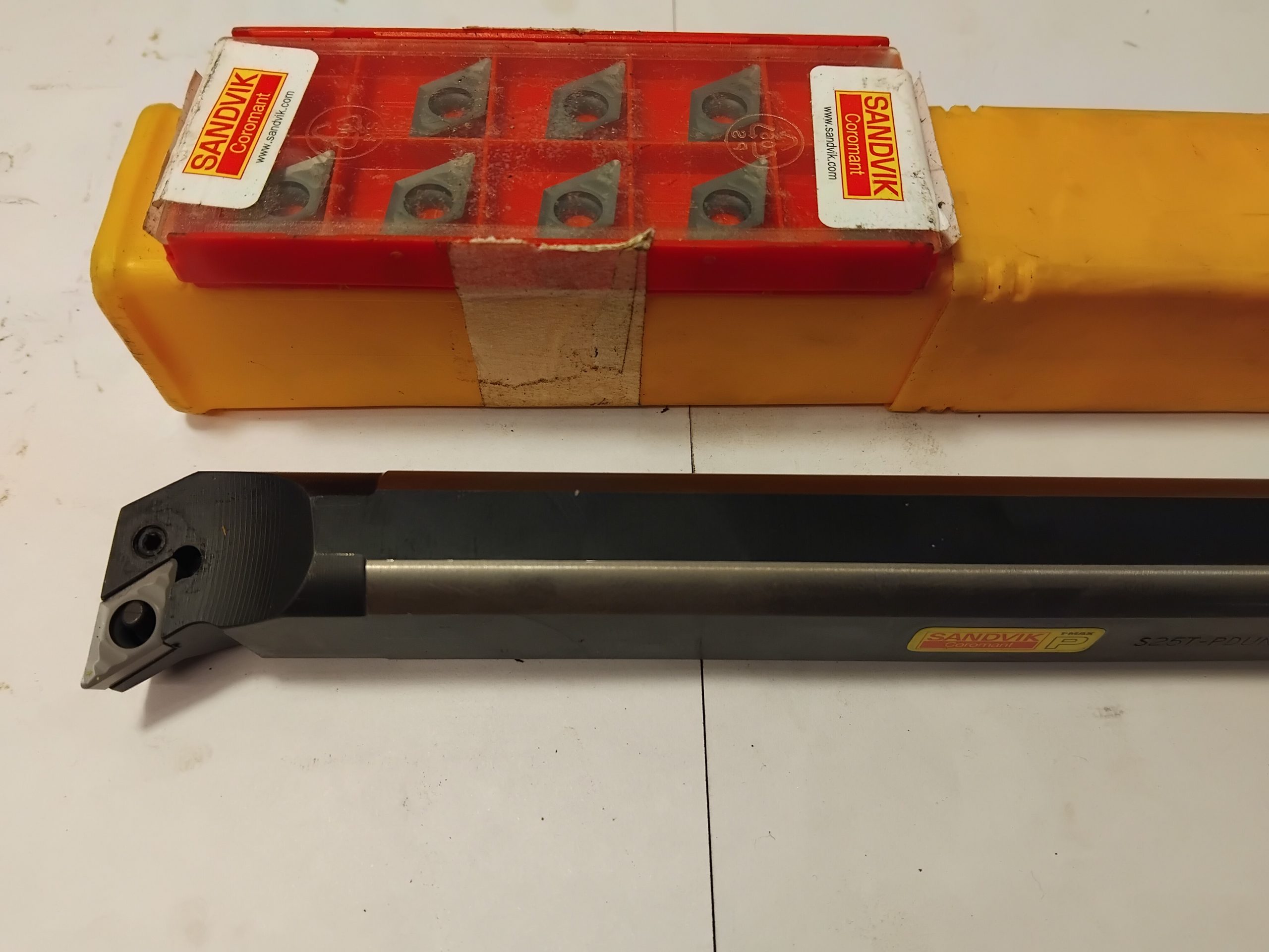 Sandvik S25T-PDUNR 11 Carbide insert Boring bar - Image 2